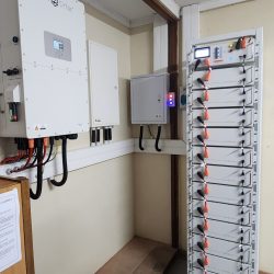 Sunsynk 50kw inverter and 61.44 kwh battery