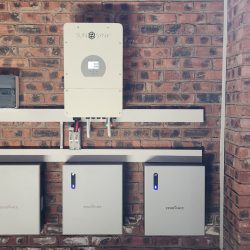 Sunsynk 8Kw inverter and 3x 5.32 batteries